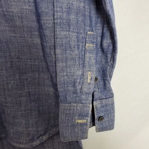 Madewell Tops - Madewell chambray denim button down top Madewell Tops - Madewell chambray denim button down top